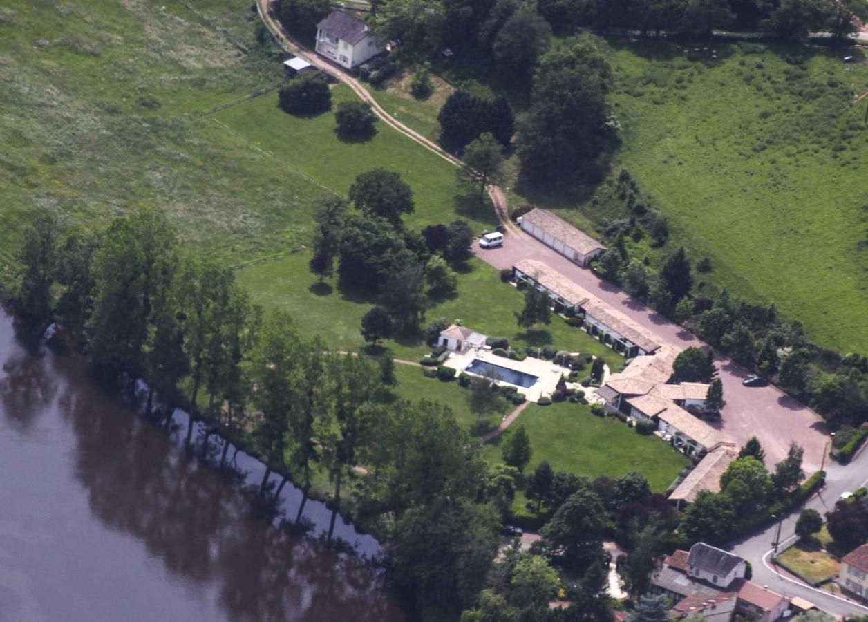 Logis Hotel Val De Vienne Le Vigeant ภายนอก รูปภาพ