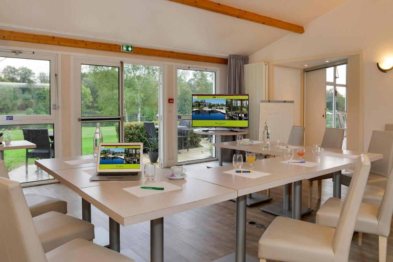 Logis Hotel Val De Vienne Le Vigeant ภายนอก รูปภาพ