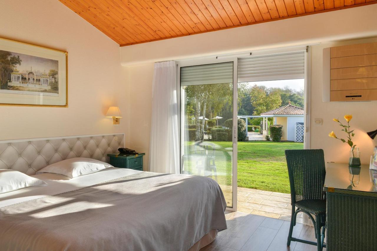 Logis Hotel Val De Vienne Le Vigeant ภายนอก รูปภาพ